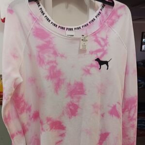 VS PINK Med long sleeve sweat shirt New with tags!